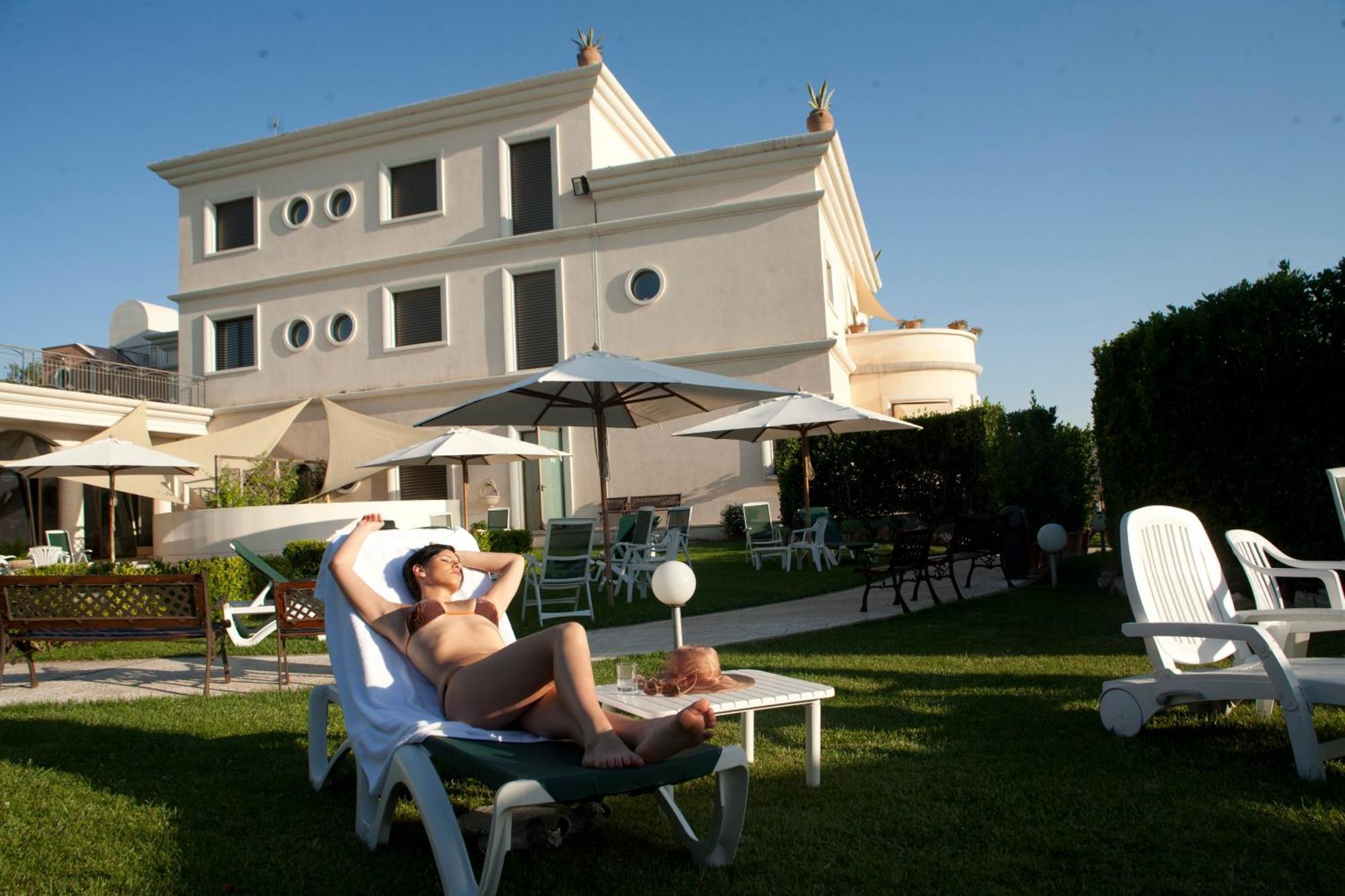 Hotel D'Altavilla Canosa di Puglia Εξωτερικό φωτογραφία